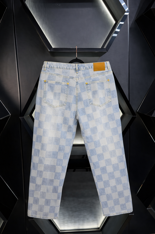 Jean Louis Vuitton Cuadrille