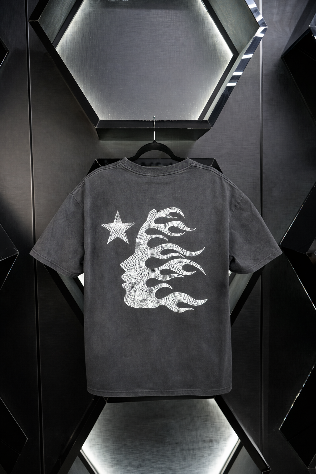 Remera Hellstar Diseño
