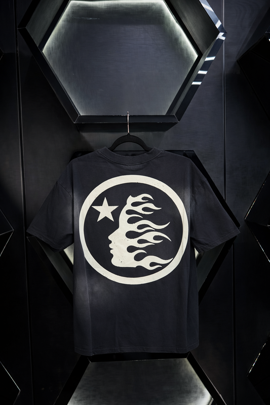 Remera Hellstar Negra