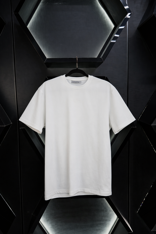 Remera Essentials Blanca
