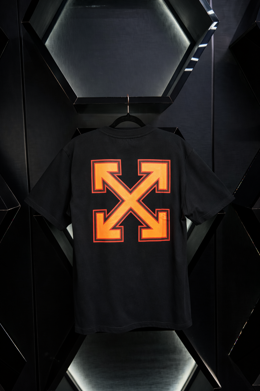 Remera Off-White Flecha