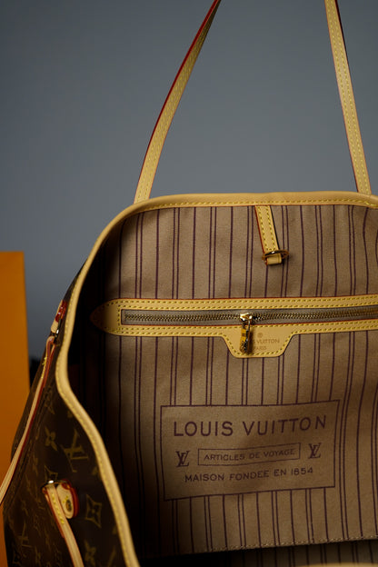 Louis Vuitton Neverfull