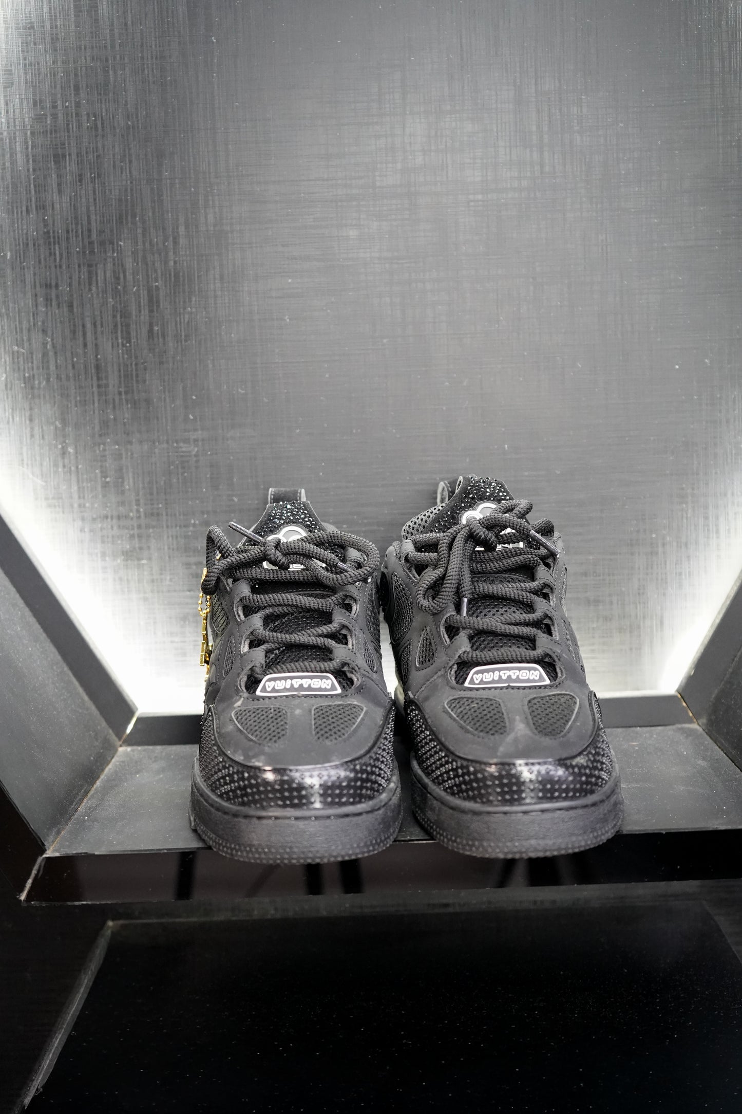 Zapatilla Louis Vuitton Negra