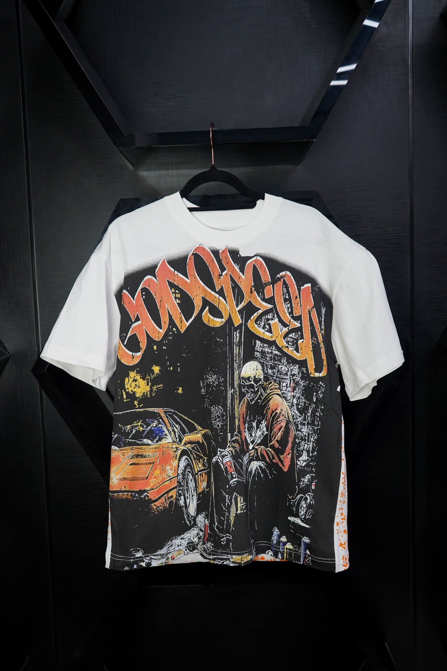 Remera Godspeed Graffiti