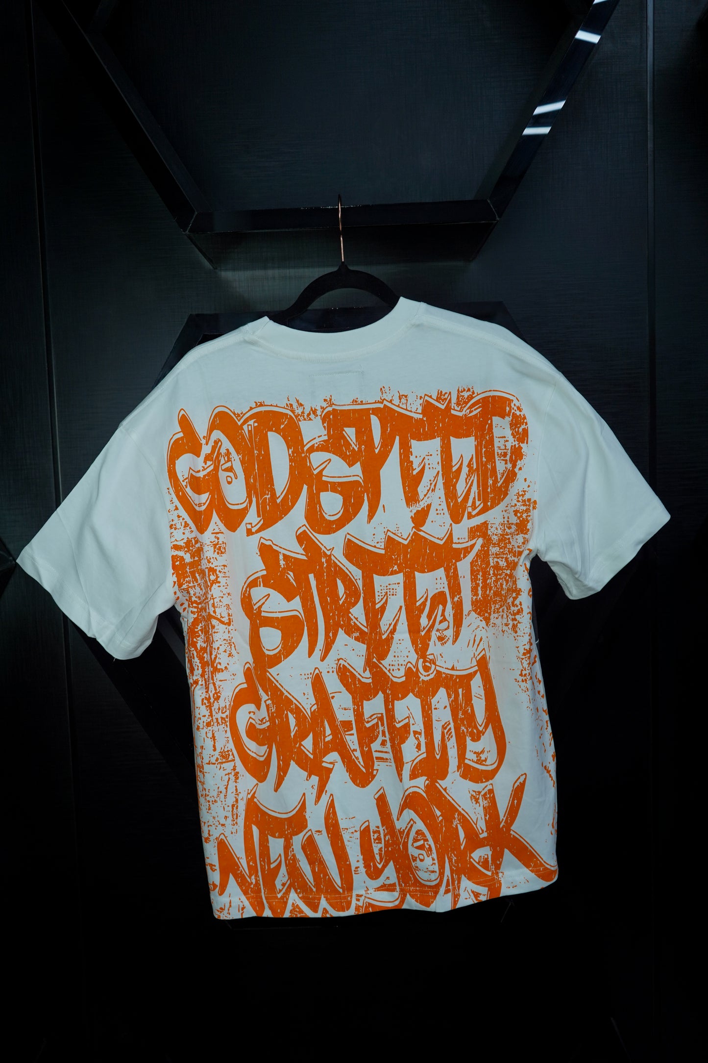 Remera Godspeed Graffiti